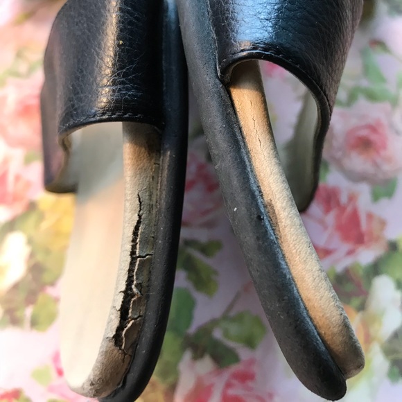 Ladies Size 10, Navy Sandals - Picture 5 of 8